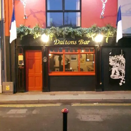 Daltons Bar Apartment