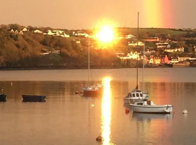 아파트 Daltons Bar *